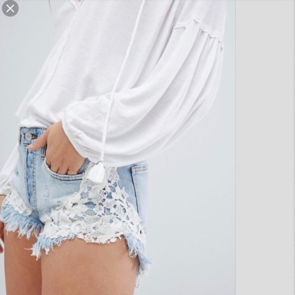Good Vibes Lace Denim shorts